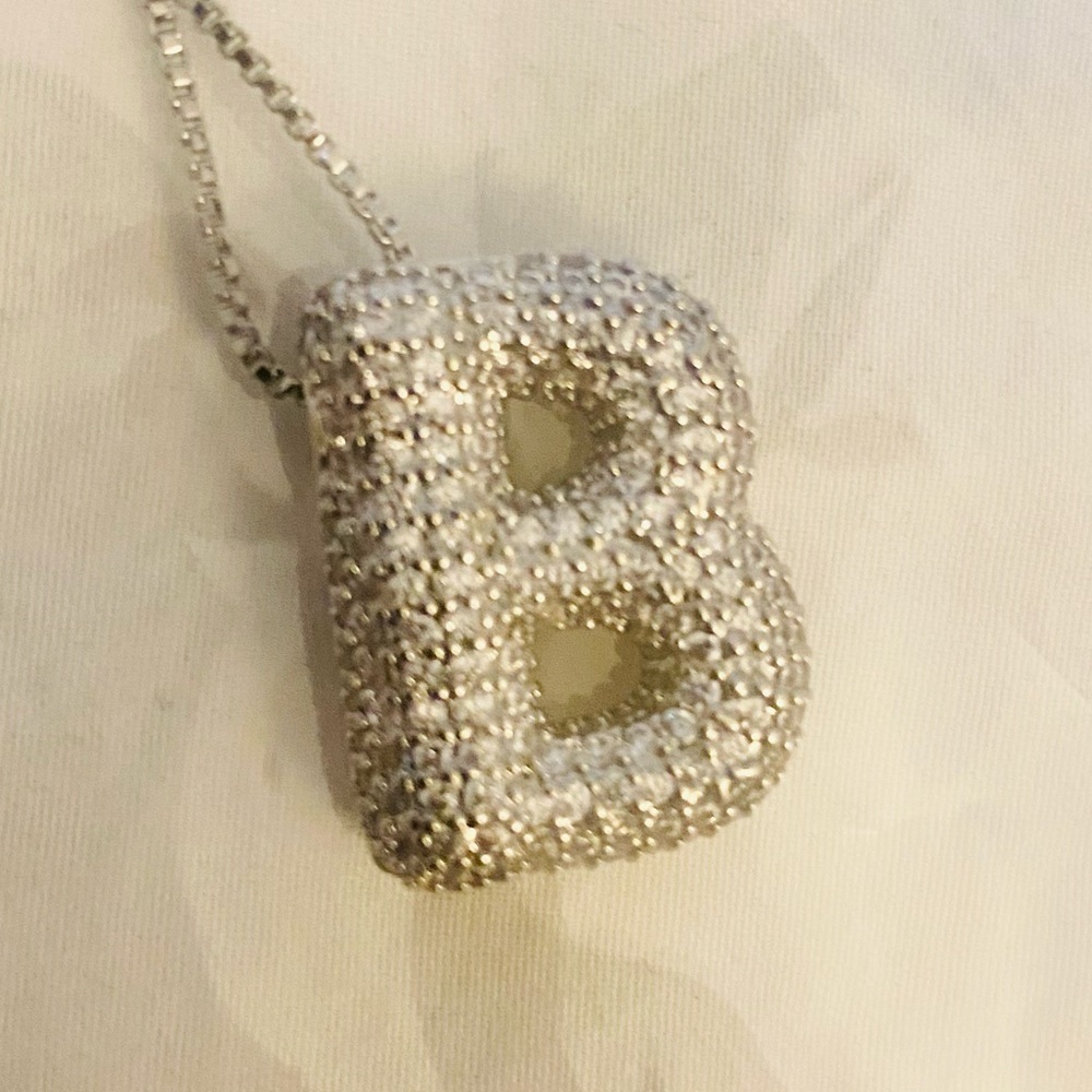 Silver Initial Pendant Necklaces (B) (5103)